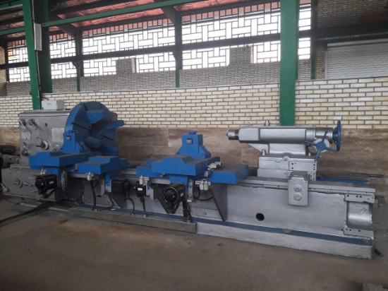 تصویر  تراش cnc چرخ ومحور قطار