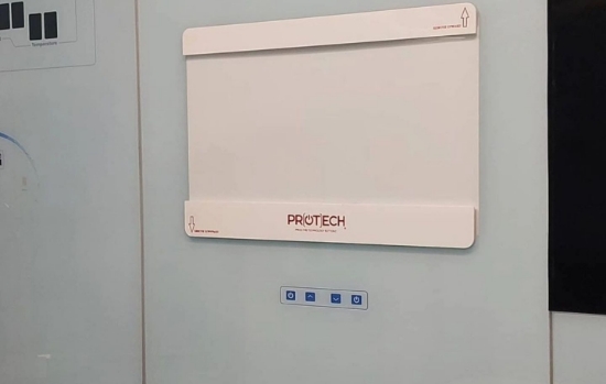 تصویر  نمایشگر فیلم X-RAY (نگاتسکوپ)